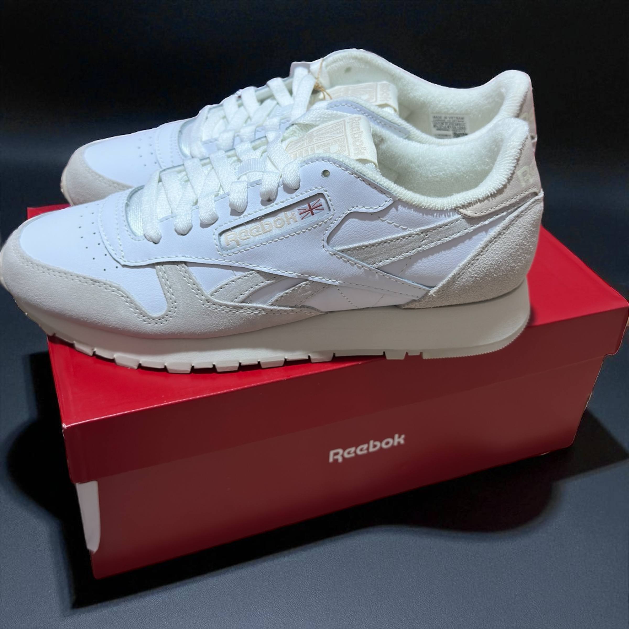 Reebok Classic Leather white Beige