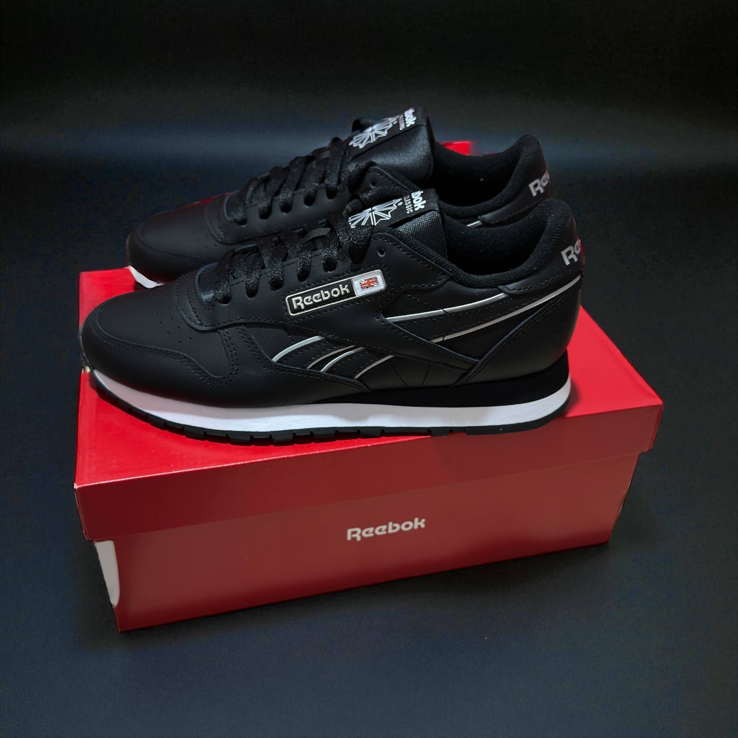 Reebok Classic Leather Black white